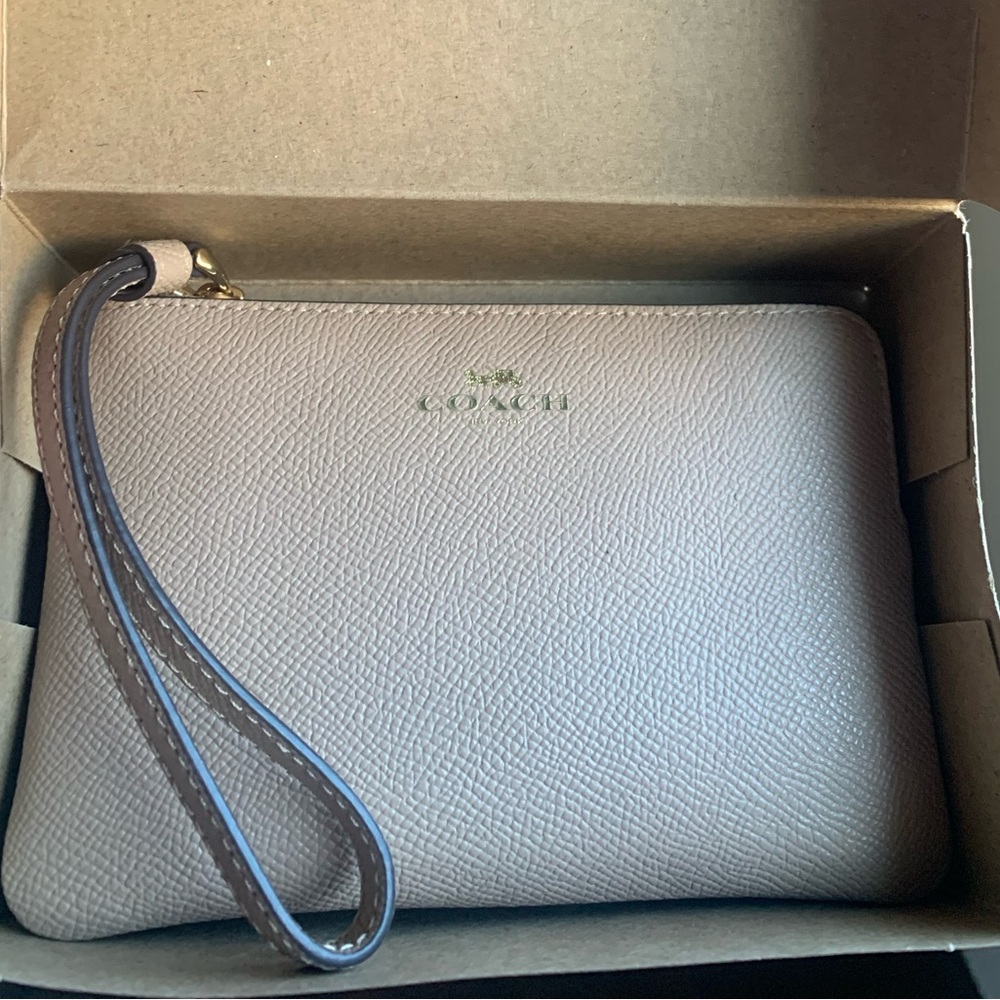 NEW Coach Taupe Wristlet